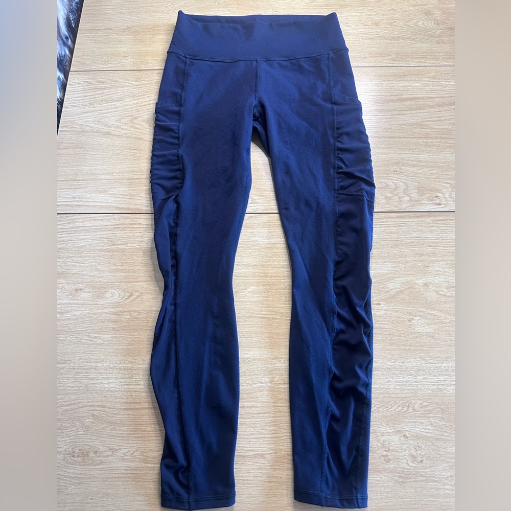 Fabletics women’s Powerhold leggings with pockets